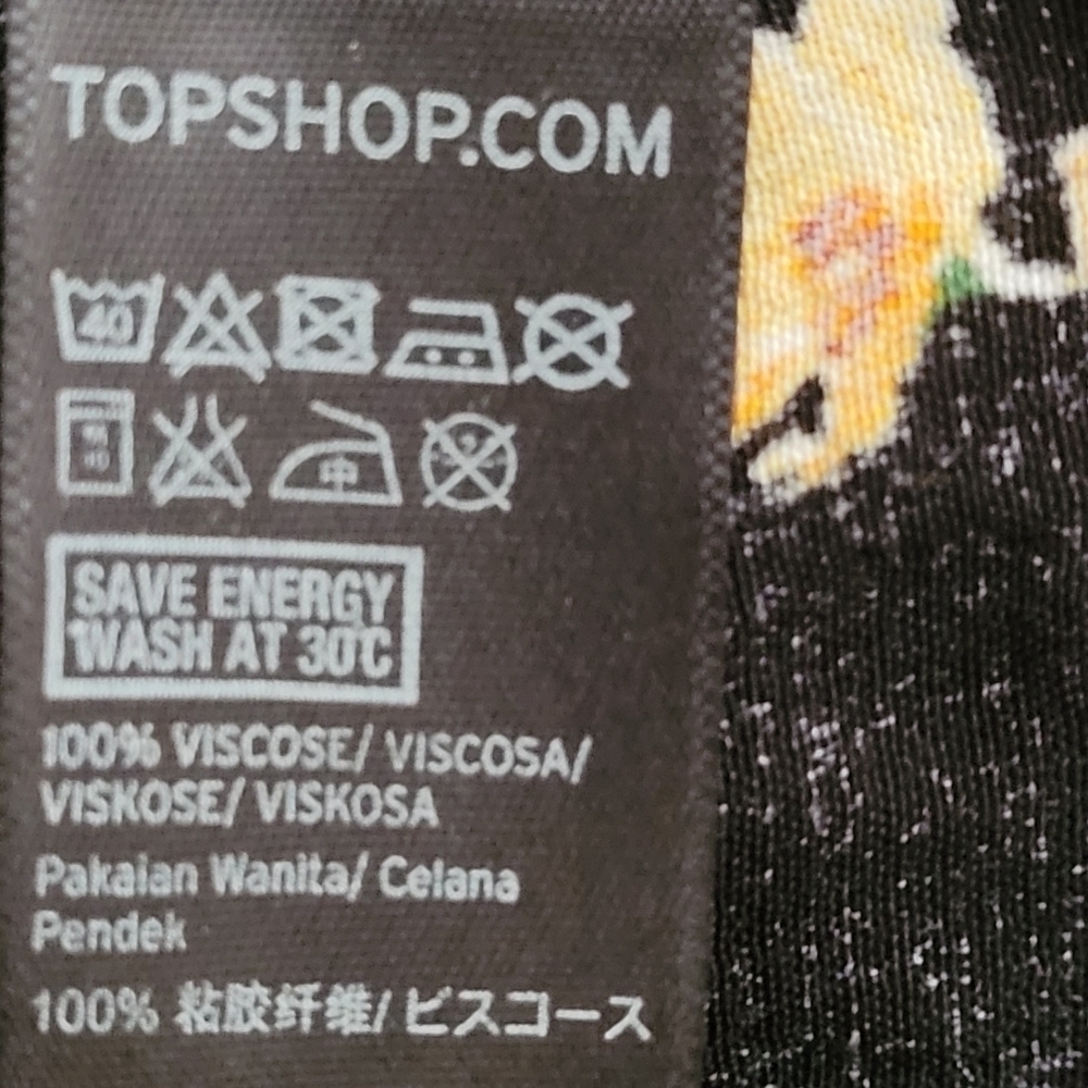 TopShop Black Floral Daisy Print Shorts Size 6 - Picture 7 of 7